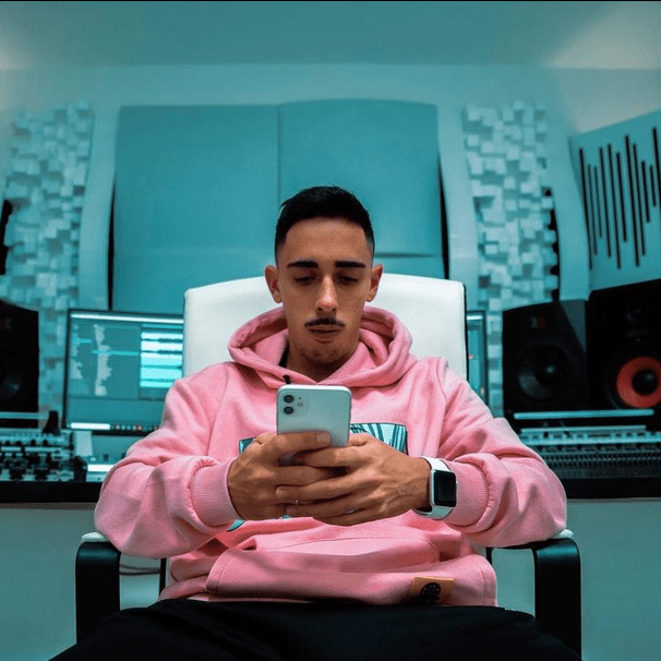 Foto di Mattia Cabibo, artista con ruolo nel rap italiano