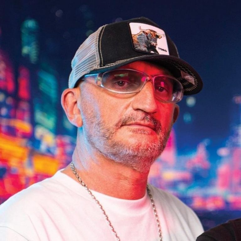 Foto di Max Longhi, artista con ruolo nel rap italiano