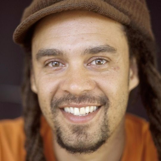 Foto di Michael Franti, artista con ruolo nel rap italiano