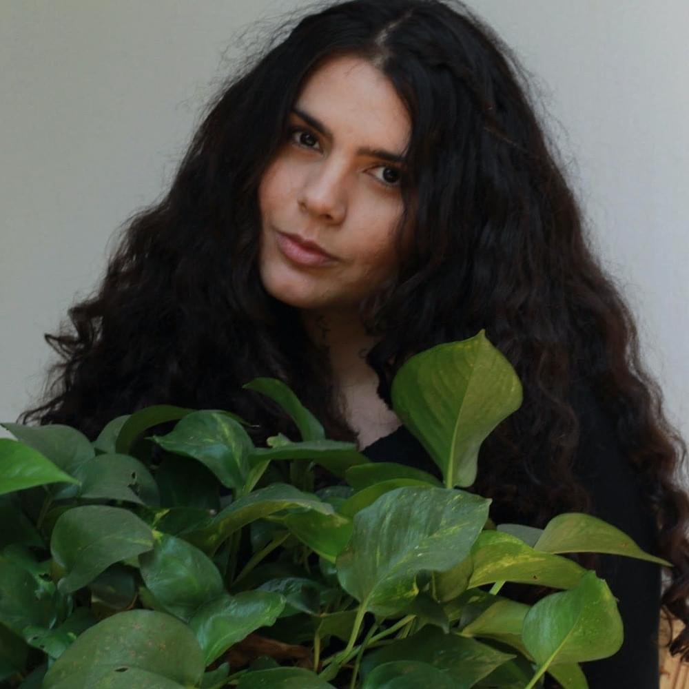 Foto di Mishel Domenssain, artista con ruolo nel rap italiano