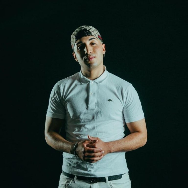 Foto di Neima Ezza, artista con ruolo nel rap italiano