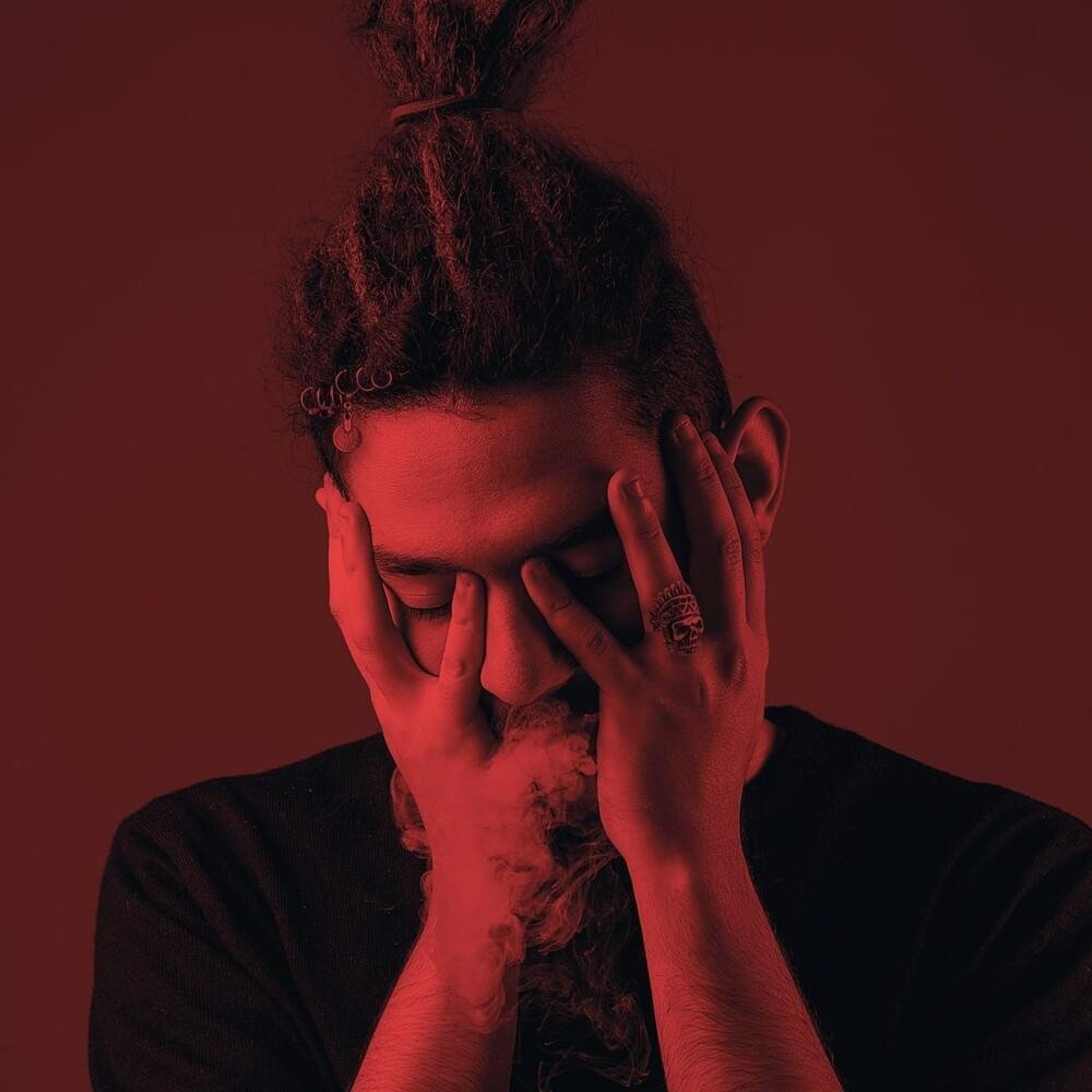 Foto di Nicola Corradino, artista con ruolo nel rap italiano