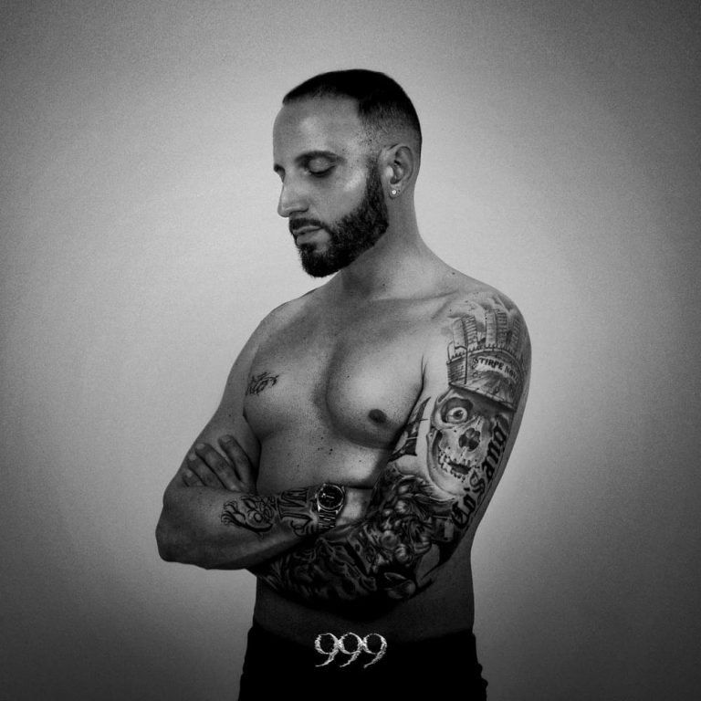 Cover dell'album '999 - EP' di Ntò