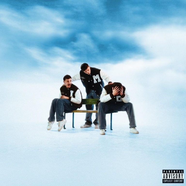 Cover dell'album 'Il Mondo Gira' di Olly