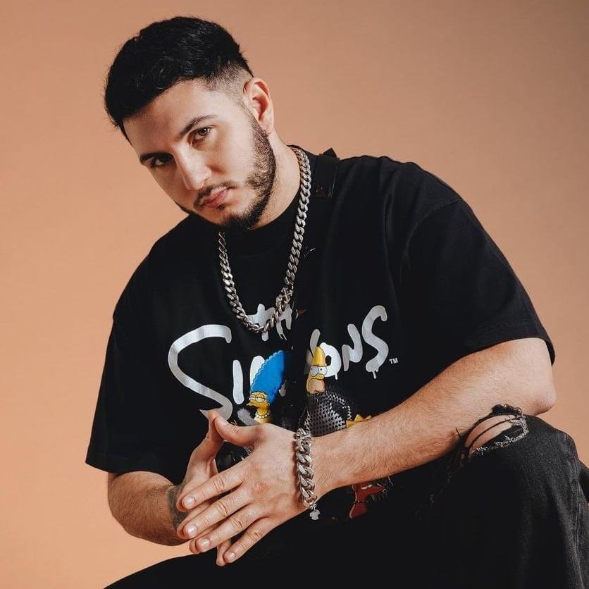 Foto di Omar Montes, artista con ruolo nel rap italiano