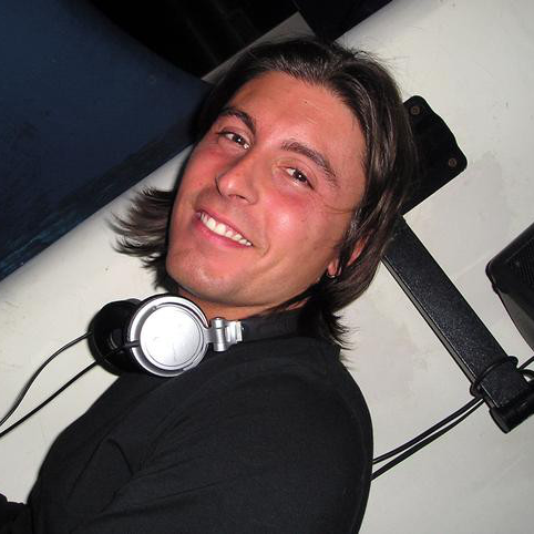 Foto di Peppe Folliero, artista con ruolo nel rap italiano