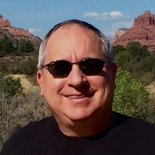 Foto di Peter A. Barker, artista con ruolo nel rap italiano