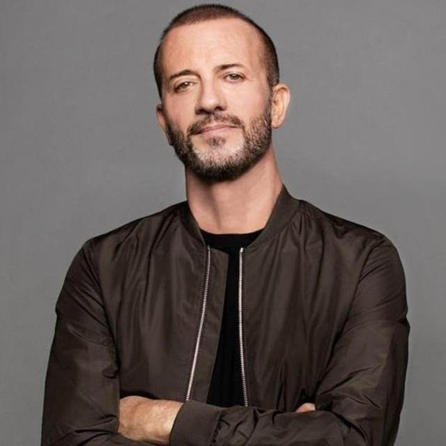 Foto di Raf, artista con ruolo nel rap italiano