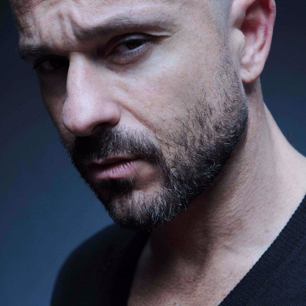 Foto di Raiz, artista con ruolo nel rap italiano