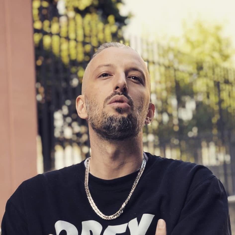 Foto di Retraz, artista con ruolo nel rap italiano