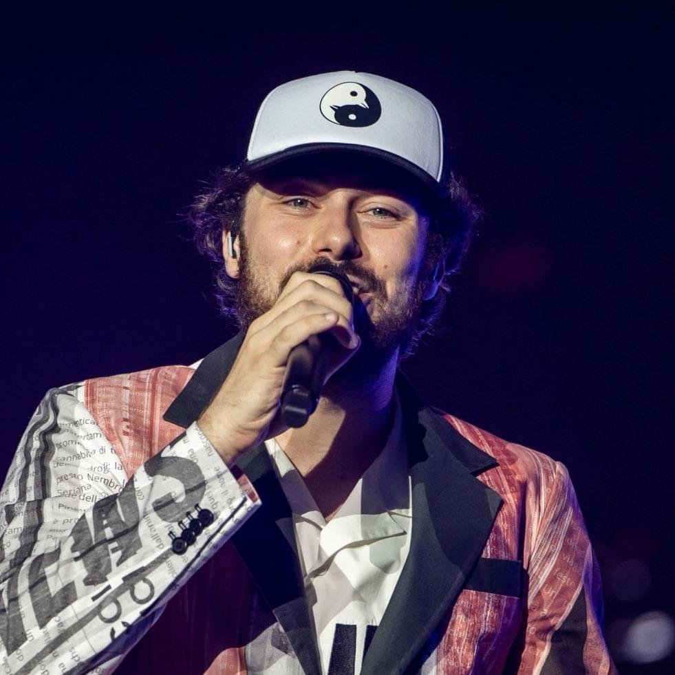 Foto di Riccardo Zanotti, artista con ruolo nel rap italiano
