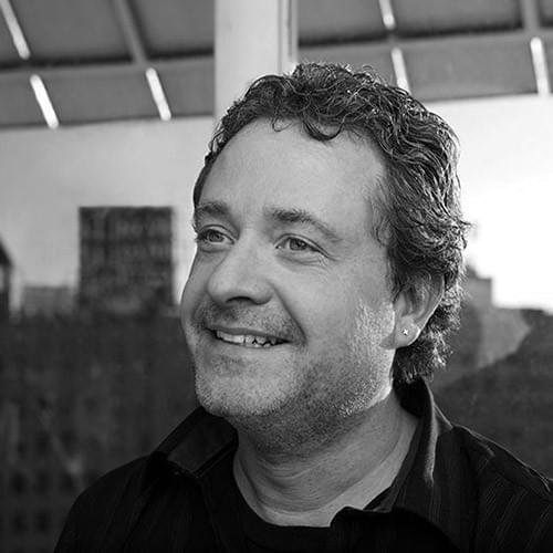 Foto di Robert Vosgien, artista con ruolo nel rap italiano