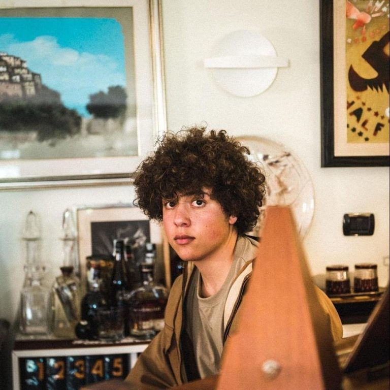 Foto di Rondine, artista con ruolo nel rap italiano