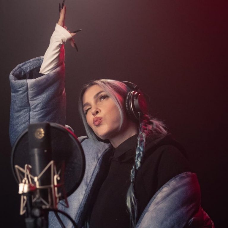 Cover della canzone 'IRON MAIDEN' di Rose Villain