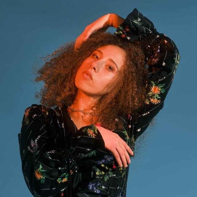 Foto di Rossella Essence, artista con ruolo nel rap italiano