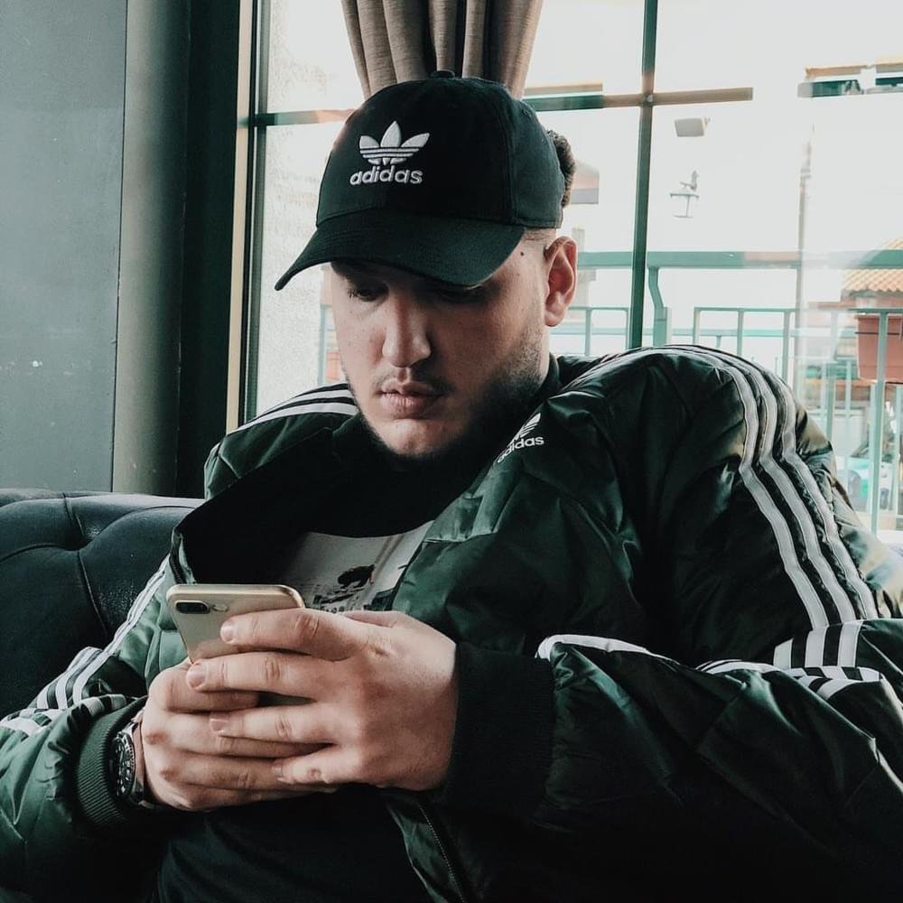 Foto di Rzon, artista con ruolo nel rap italiano