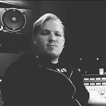 Foto di Scott Desmarais, artista con ruolo nel rap italiano