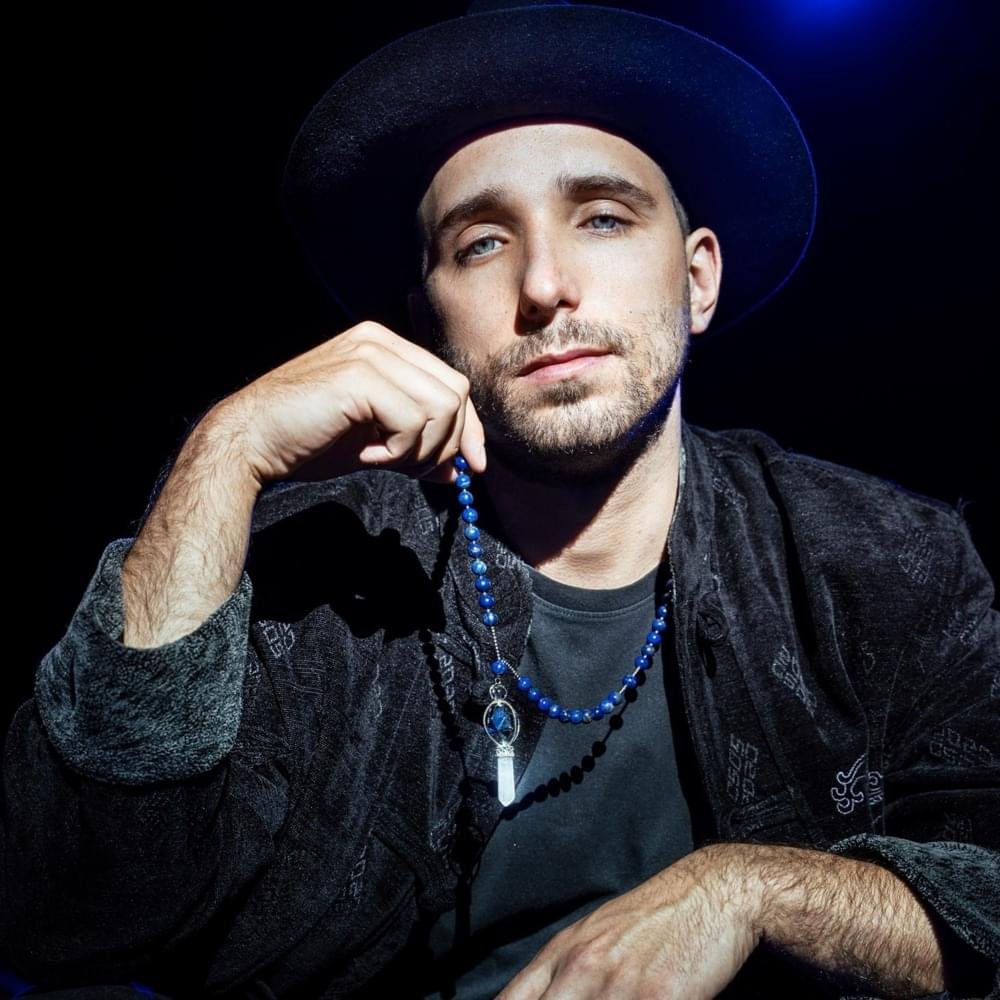 Foto di Sebastiano Vecchio, artista con ruolo nel rap italiano