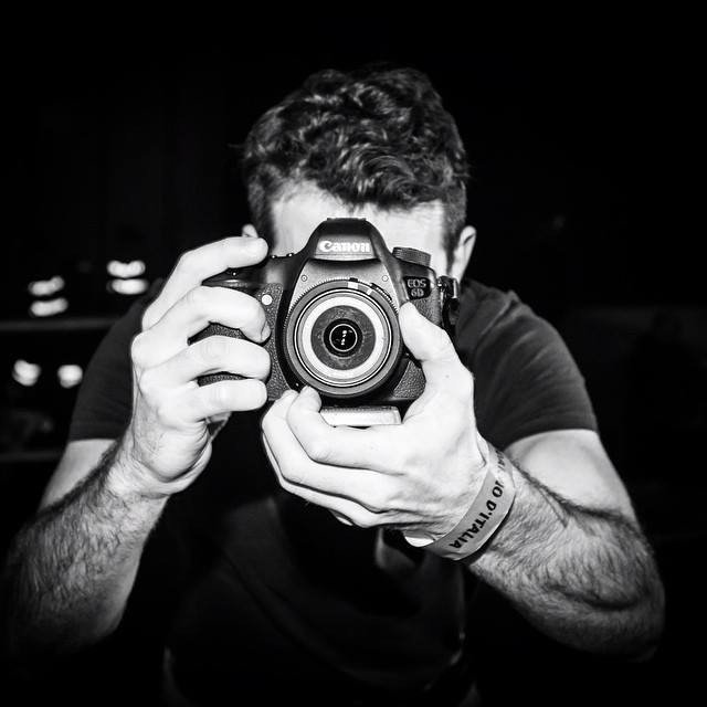 Foto di Simone Mariano, artista con ruolo nel rap italiano