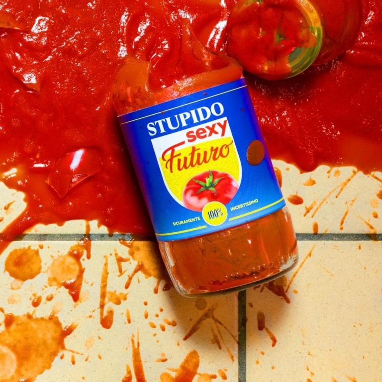 Cover dell'album 'Stupido Sexy Futuro'