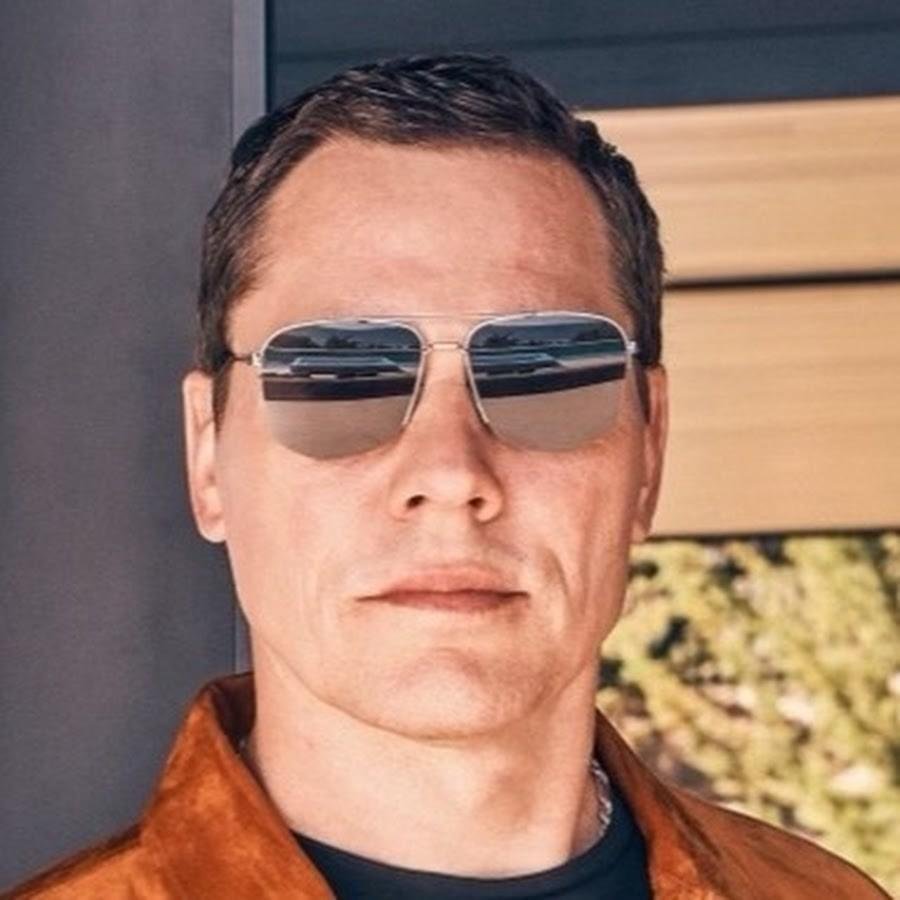 Foto di Tiësto, artista con ruolo nel rap italiano