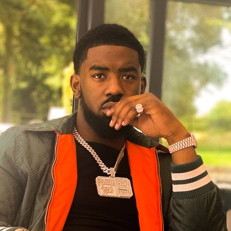 Foto di Tion Wayne, artista con ruolo nel rap italiano