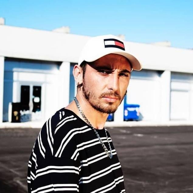 Foto di Tom Beaver, artista con ruolo nel rap italiano