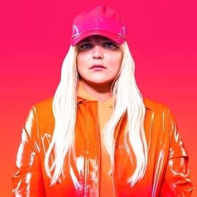 Foto di Tones and I, artista con ruolo nel rap italiano