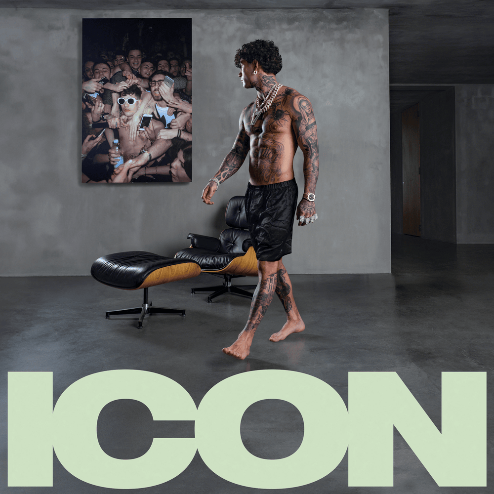 Cover dell'album 'ICON' di Tony Effe in cui è contenuta 'CHIARA'
