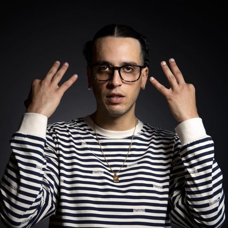 Foto di Vaz Tè, artista con ruolo nel rap italiano