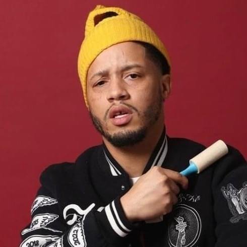 Foto di Veeze, artista con ruolo nel rap italiano