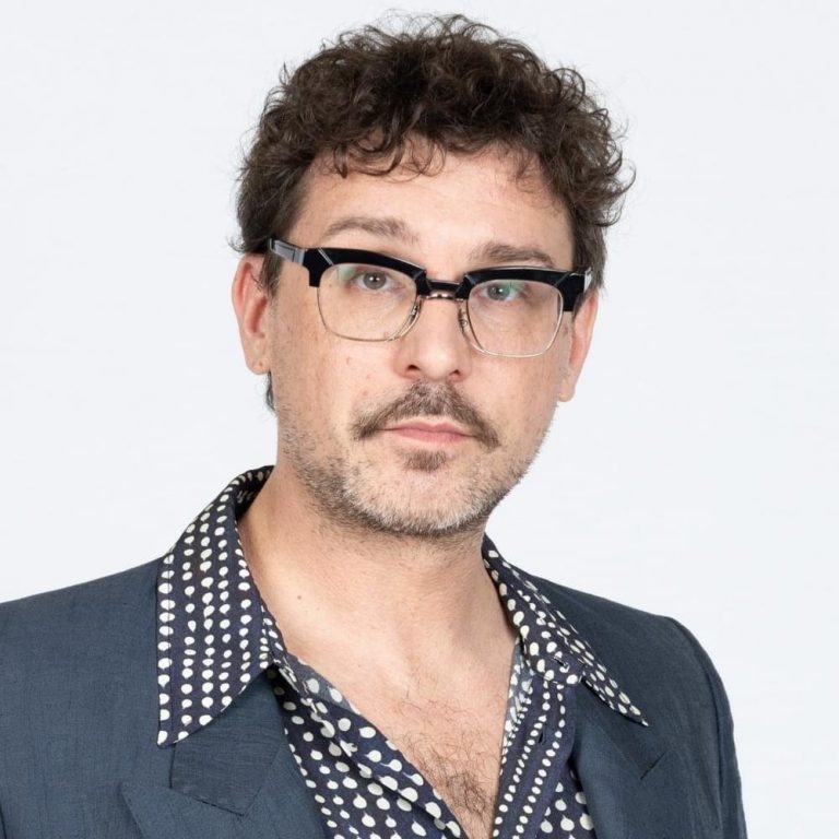 Foto di Willie Peyote, artista con ruolo nel rap italiano