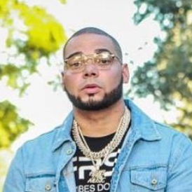 Foto di Xavier Semper, artista con ruolo nel rap italiano