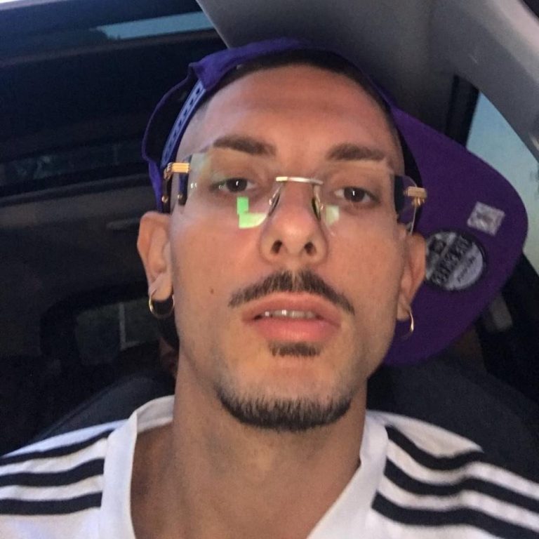 Foto di Young Donghito, artista con ruolo nel rap italiano