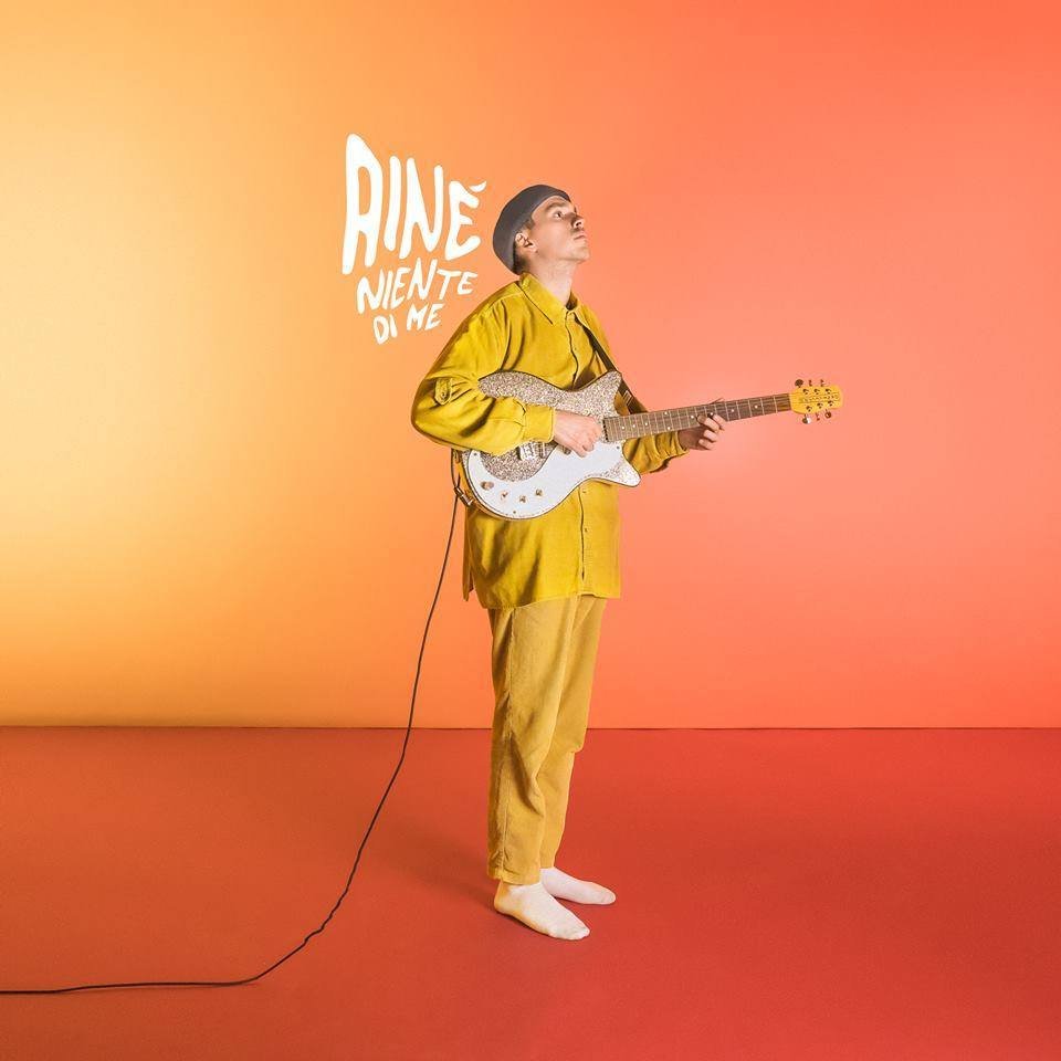 Cover dell'album 'Niente Di Me' di AINÉ