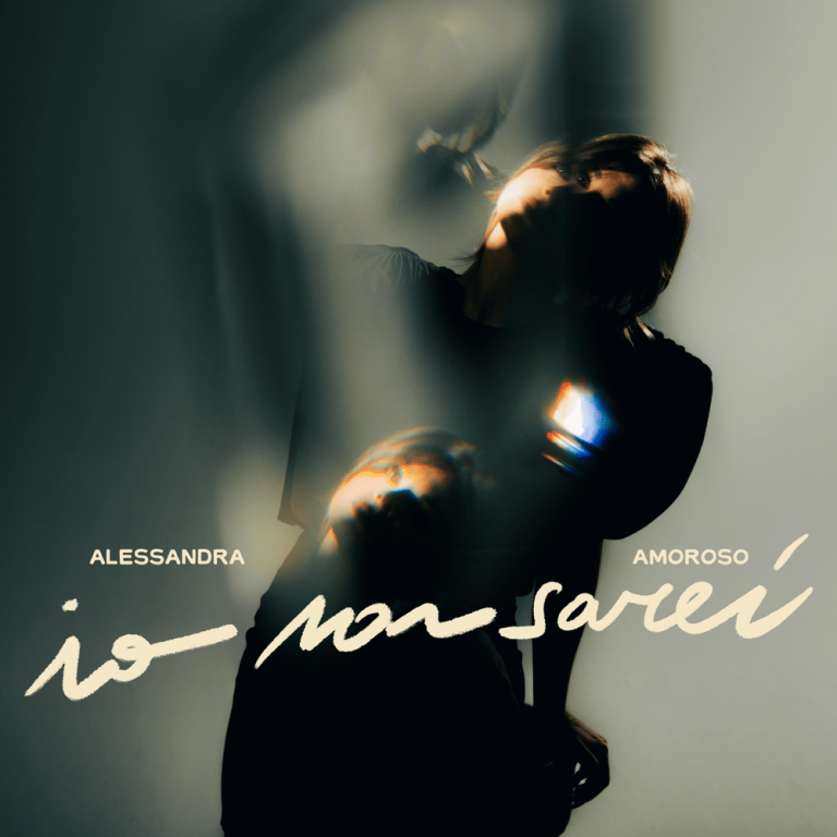 Cover dell'album 'IO NON SAREI' di Alessandra Amoroso