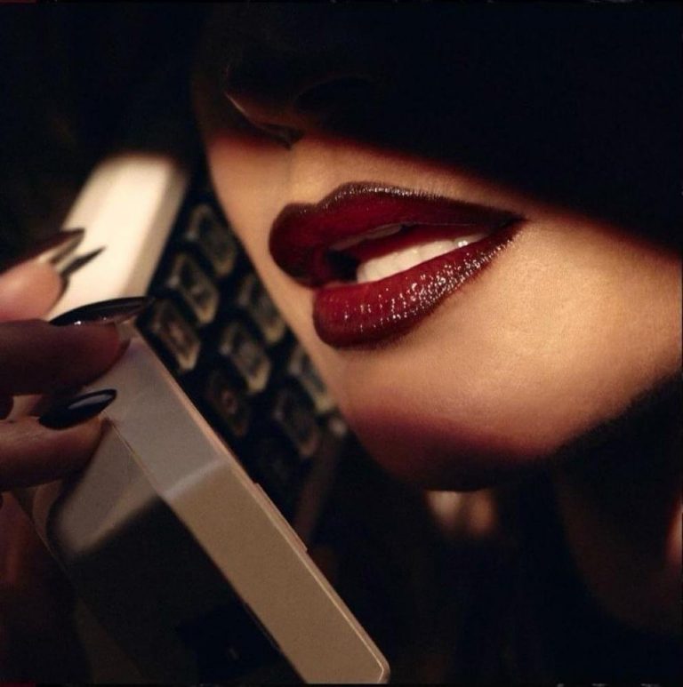 Cover della canzone 'Si mette male' di Alessandra Amoroso