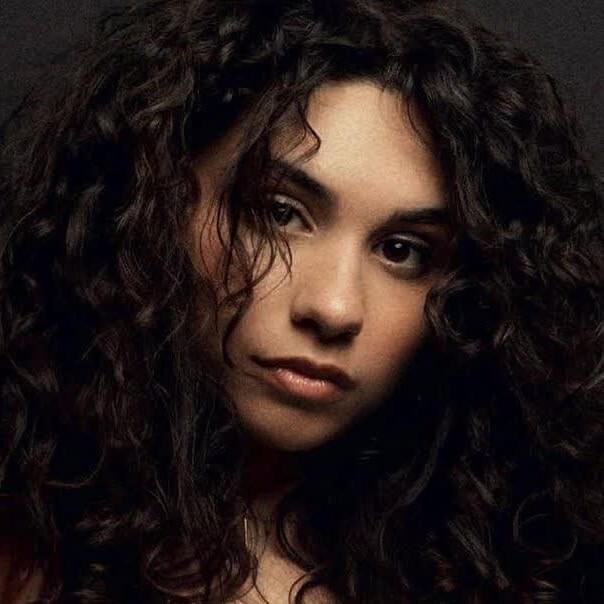 Foto di Alessia Cara, artista con ruolo nel rap italiano