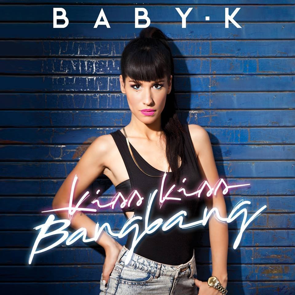 Cover dell'album 'Kiss Kiss Bang Bang' di Baby K
