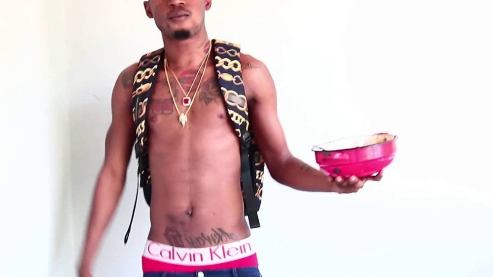 Cover della canzone 'Formaggio di Parma (SWAG Ingrediente) ESTATE 2016 [HD] STAi Li Ascoltare !!!!' di Bello Figo