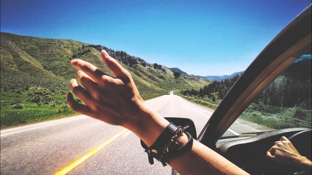 Cover della canzone 'Non ce Nessuno Acasa Sua (SWAG AUDIO) ESTATE 2016!!!' di Bello Figo