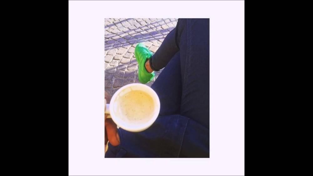 Cover della canzone 'Risvoltini' di Bello Figo