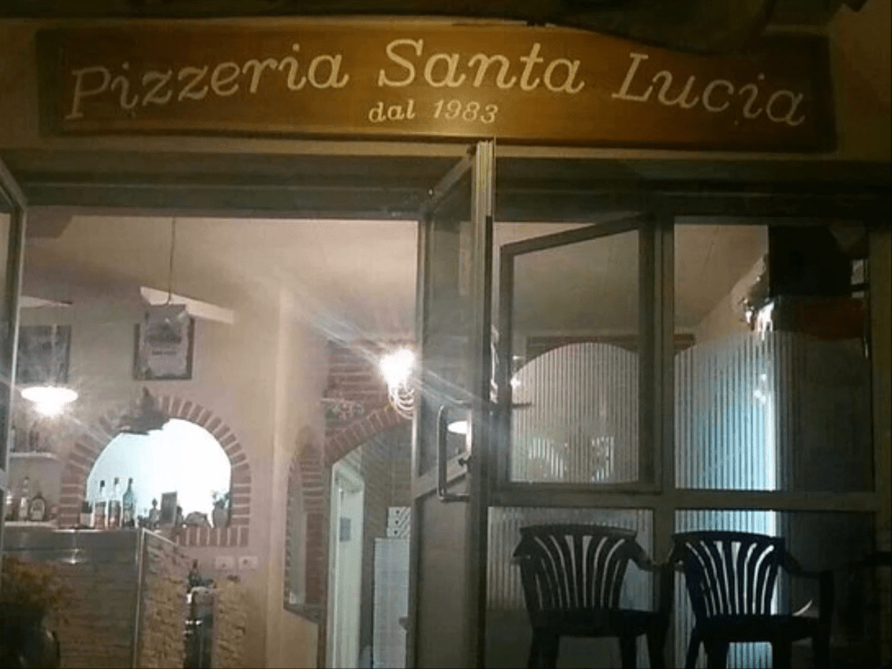 Cover della canzone 'Sta Sera Pizza Da Santa Lucia' di Bello Figo ft. Bello Figo