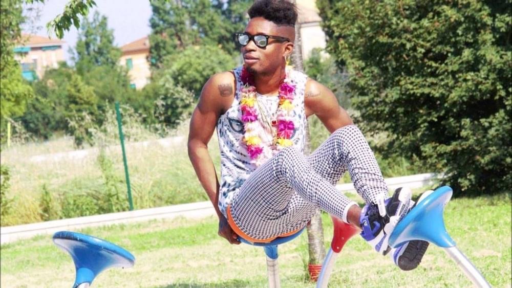 Cover della canzone 'Sul Letto Del Cornuto' di Bello Figo