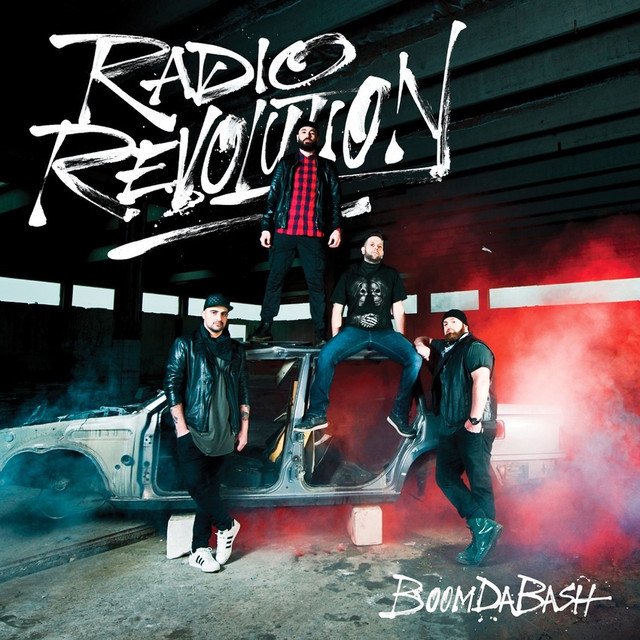 Cover dell'album 'Radio Revolution' di Boomdabash