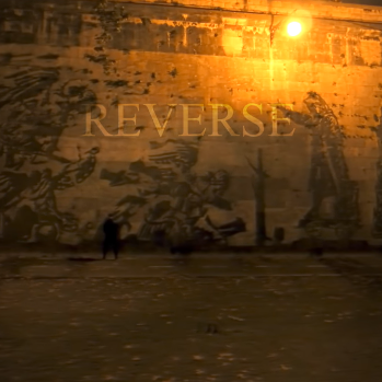 Cover della canzone 'Reverse' di Carl Brave, Franco126, Ugo Borghetti