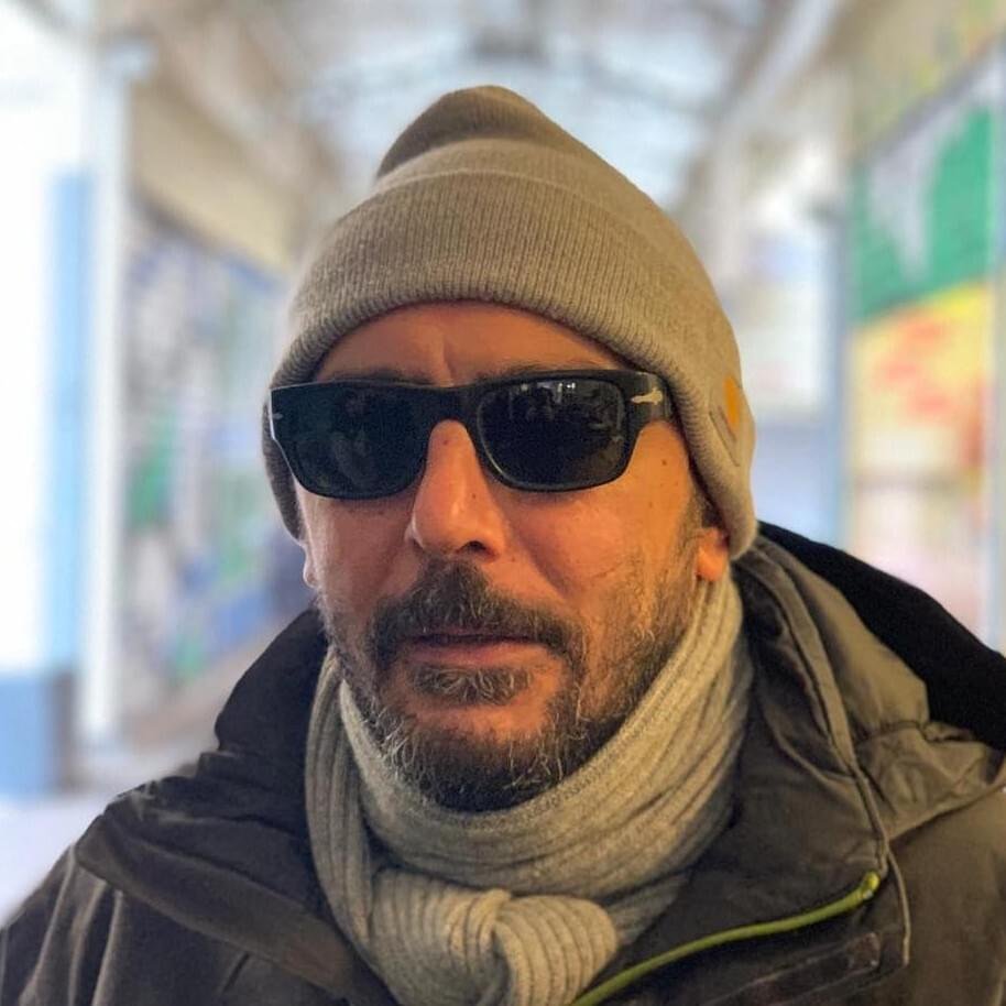 Foto di Davide Cobbe, artista con ruolo nel rap italiano