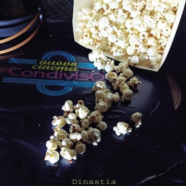 Cover dell'album 'Nuovo cinema condiviso' di Dinastia (ITA)