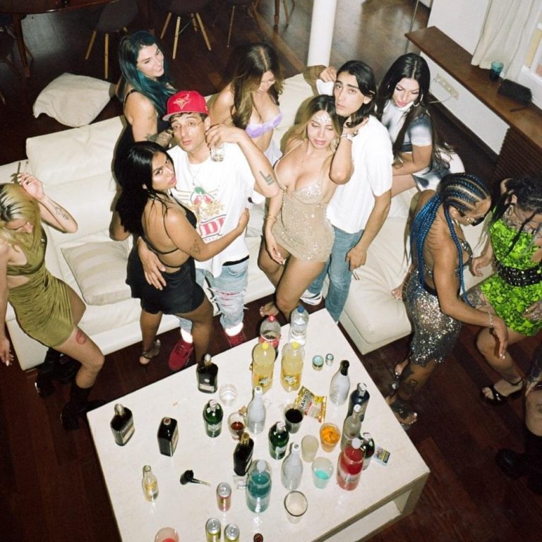 Cover della canzone 'Chakachà' di Disme ft. VillaBanks