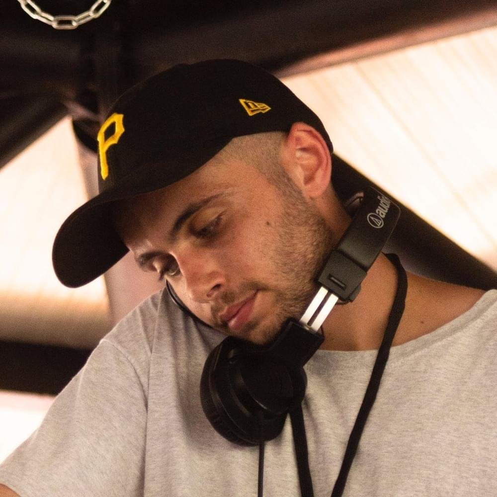 Foto di DJ Douglas (ITA), artista con ruolo nel rap italiano